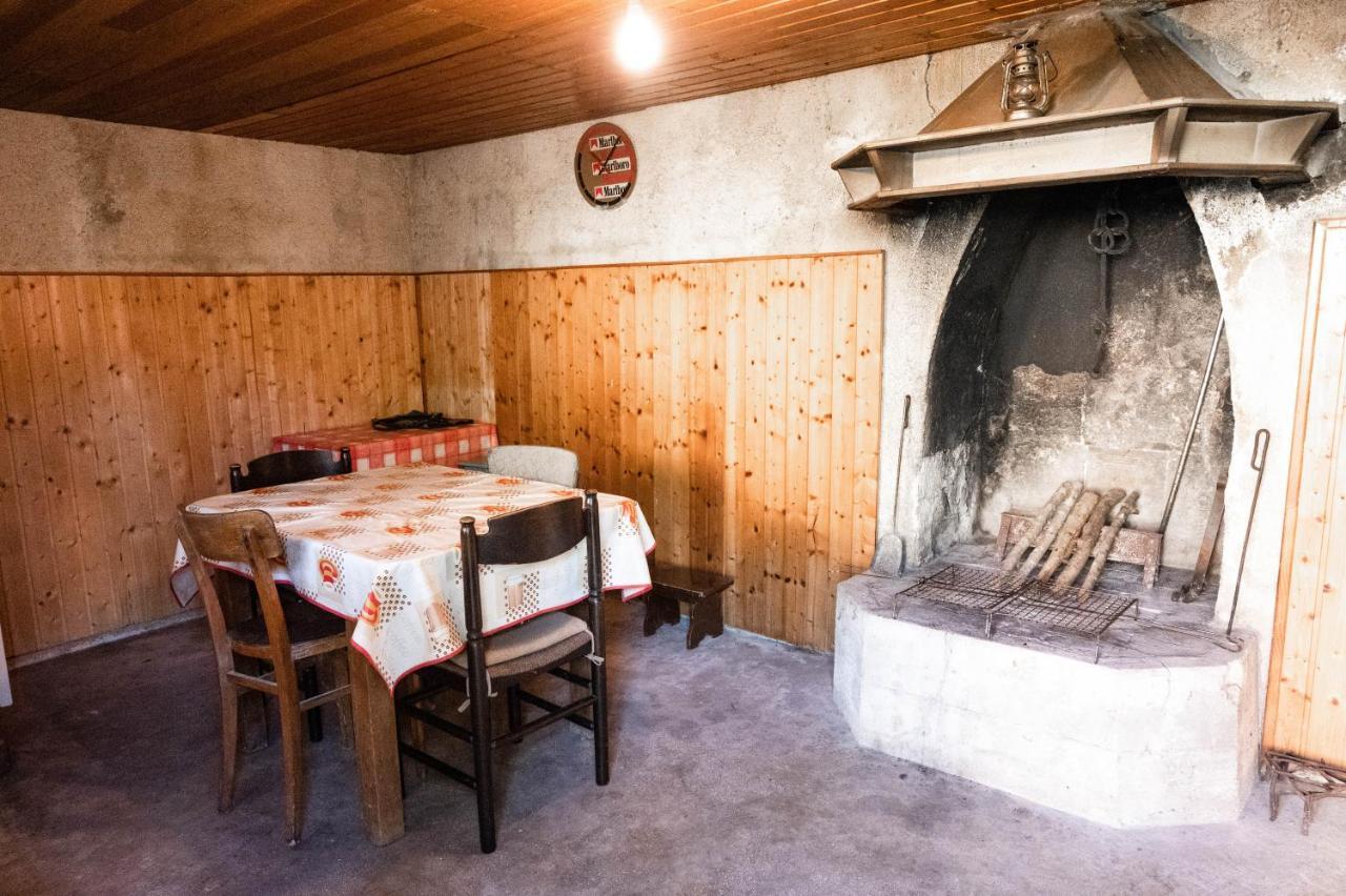 Apartment Marta Raša エクステリア 写真